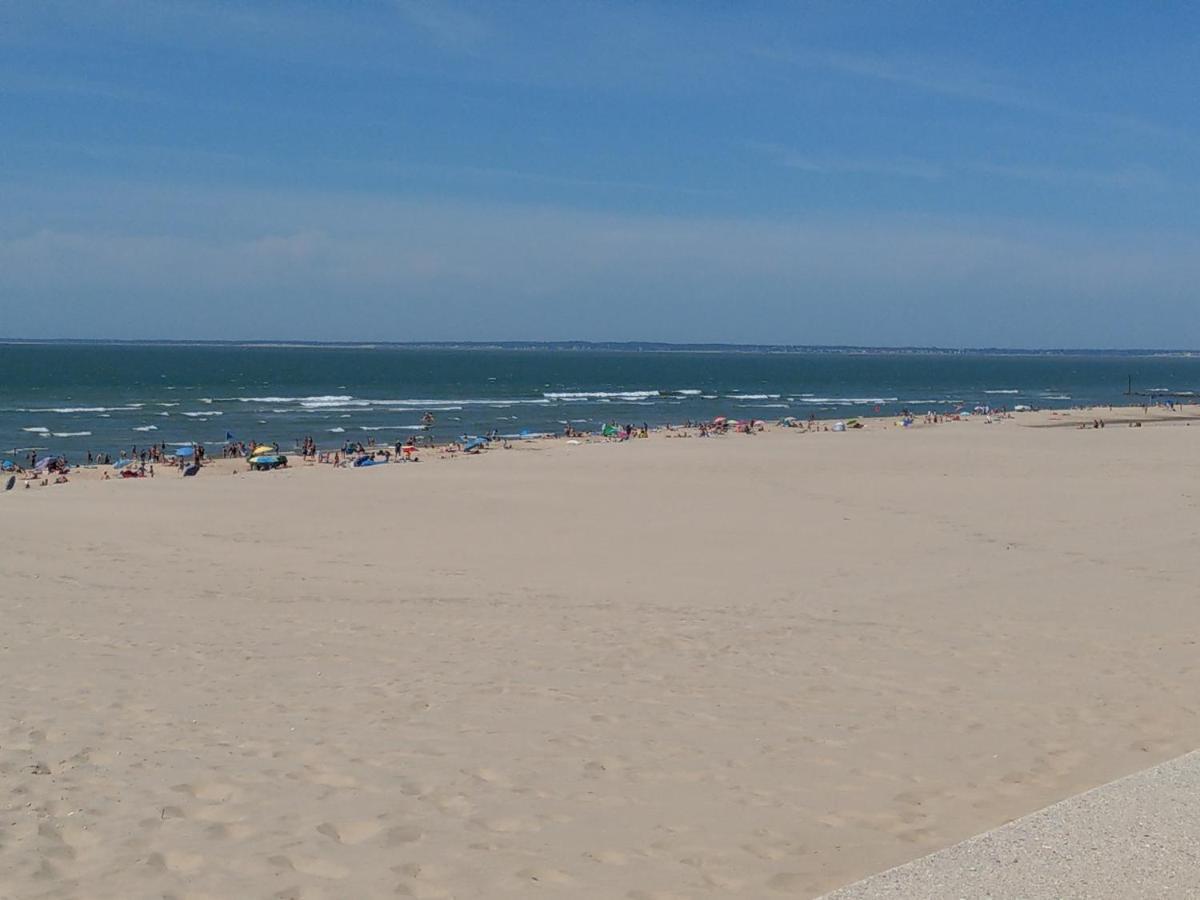 Soulac Cote Plage Vue Ocean Luaran gambar